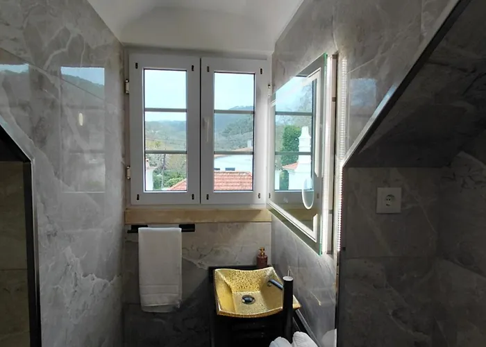 Otel Estalagem De Colares